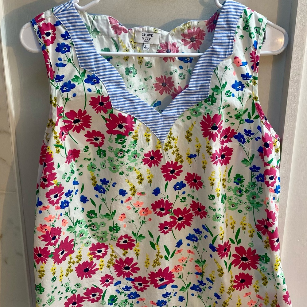 Women's Petite Sleeveless Top